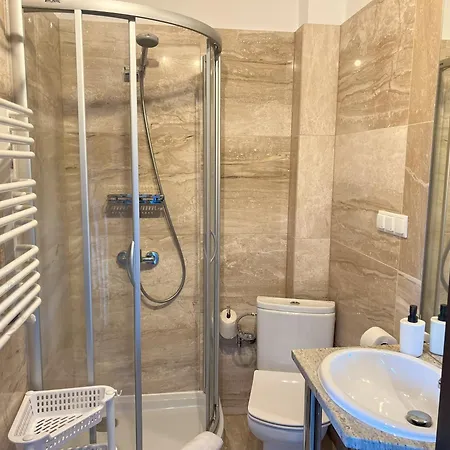 Szara U Ksawerego שצ'קלארסקה פוראובה