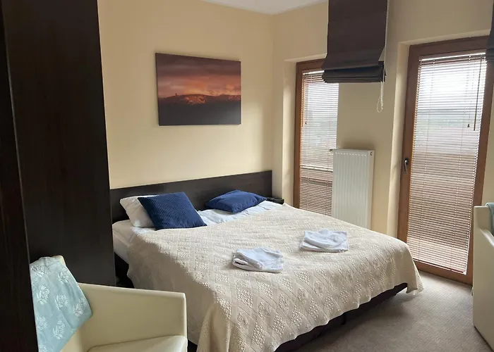 Szara U Ksawerego 3*